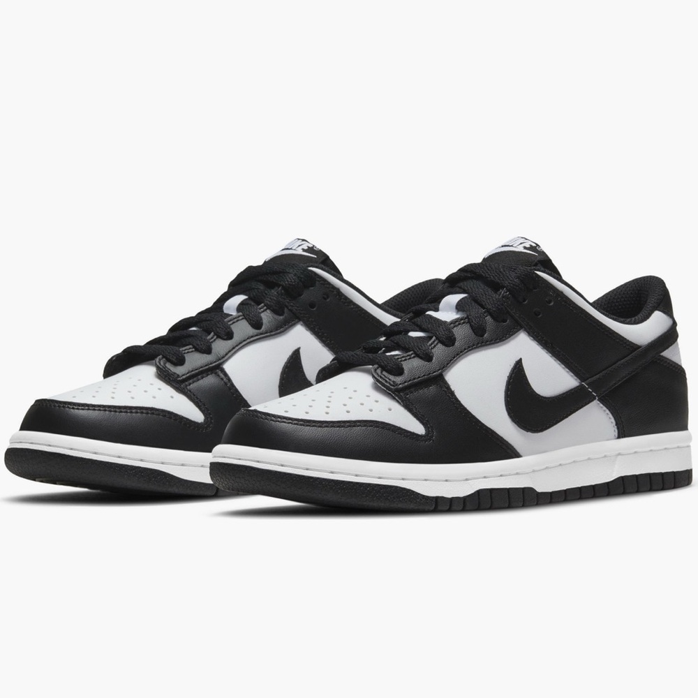 NWT/ NIB: Nike Men’s Panda Black and White Sneakers